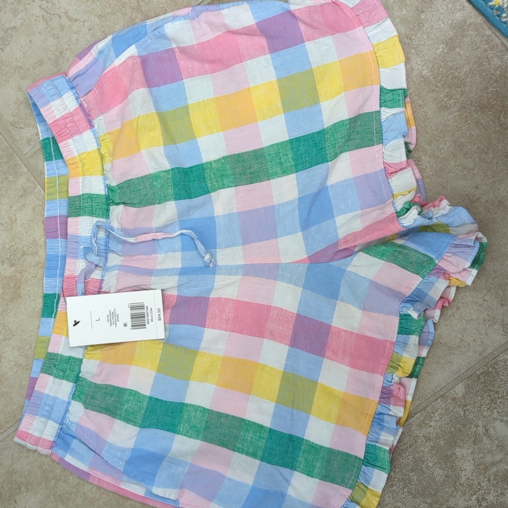 NWT Crown & Ivy Shorts sz Large